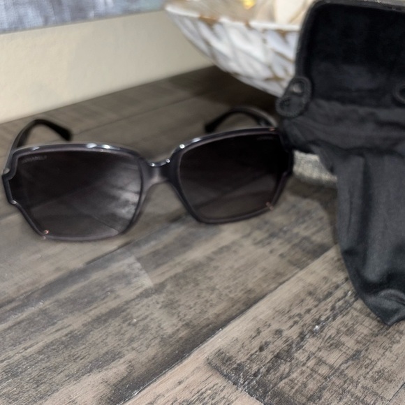 CHANEL Acetate Square CC Sunglasses 5385-A in Black - Picture 4 of 13